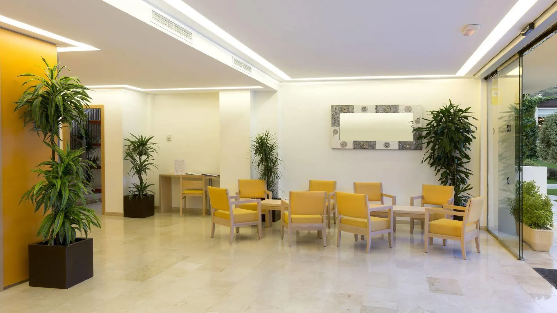 Cabot Tres Torres Apartamentos Playa de Palma