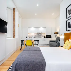 https://porta-do-mar-deluxe-central-apartments.hotels-lisbon-portugal.com